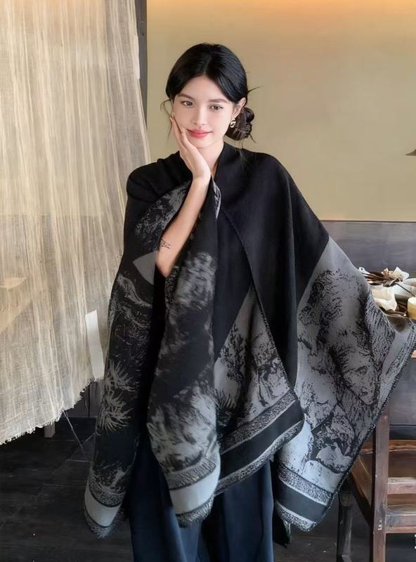 《银杏叶》秋季穿搭披肩女2025新款轻奢气质设计感穿搭披肩围巾女|undefined