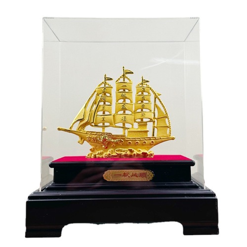 Yiwu manufacturer Rongsha gold smooth sailing sailing ornaments creative insurance company 4S store gold store sales gifts