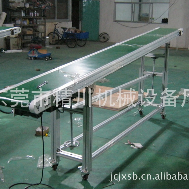 С��ˮ�ߡ�С������Ƥ���߳���ֱ�������Ż����ͻ�����