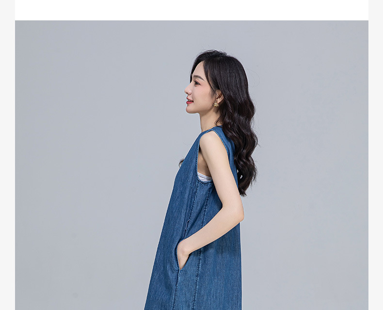 Váy denim ống thẳng cổ tròn không tay dáng rộng — Màu xanh lam chi tiết 4