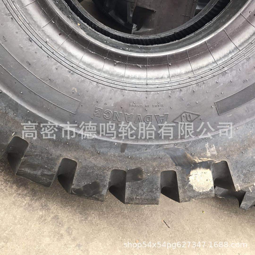 Suministro de neumáticos bulldozer 21.00-25 maquinaria de construcción neumático 2100-25