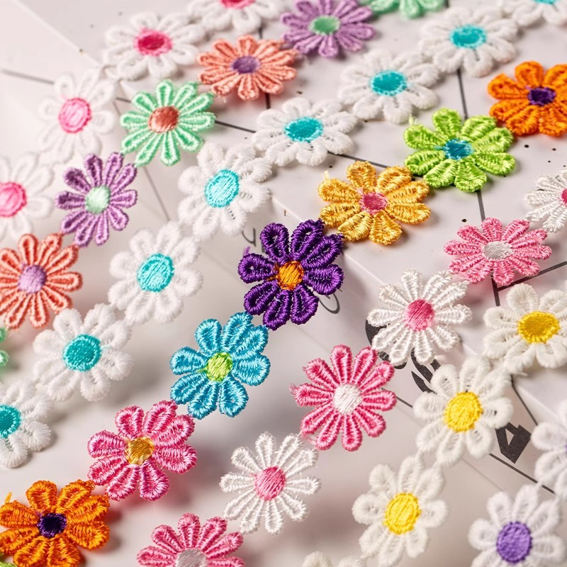 Accesorios de encaje, flores pequeñas solubles en agua, decoración, jardín de infantes, bricolaje hecho a mano, pétalos de colores, bordado, encaje de tela