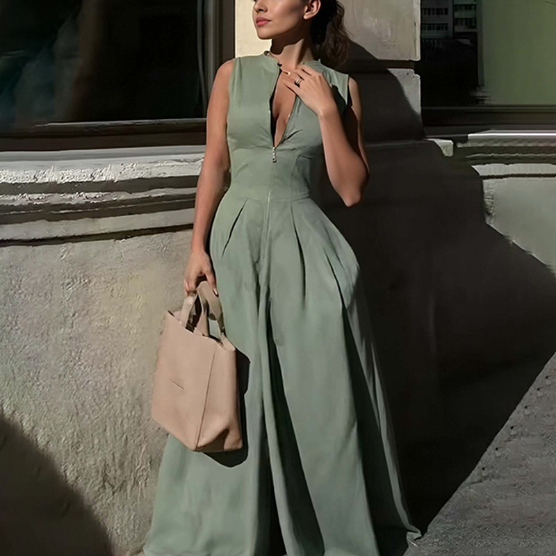 2026 Spring And Summer New Women's Clothing, Fashionable And Elegant Solid Color V-neck Pleated Splicing Jumpsuit_ecoleips.com