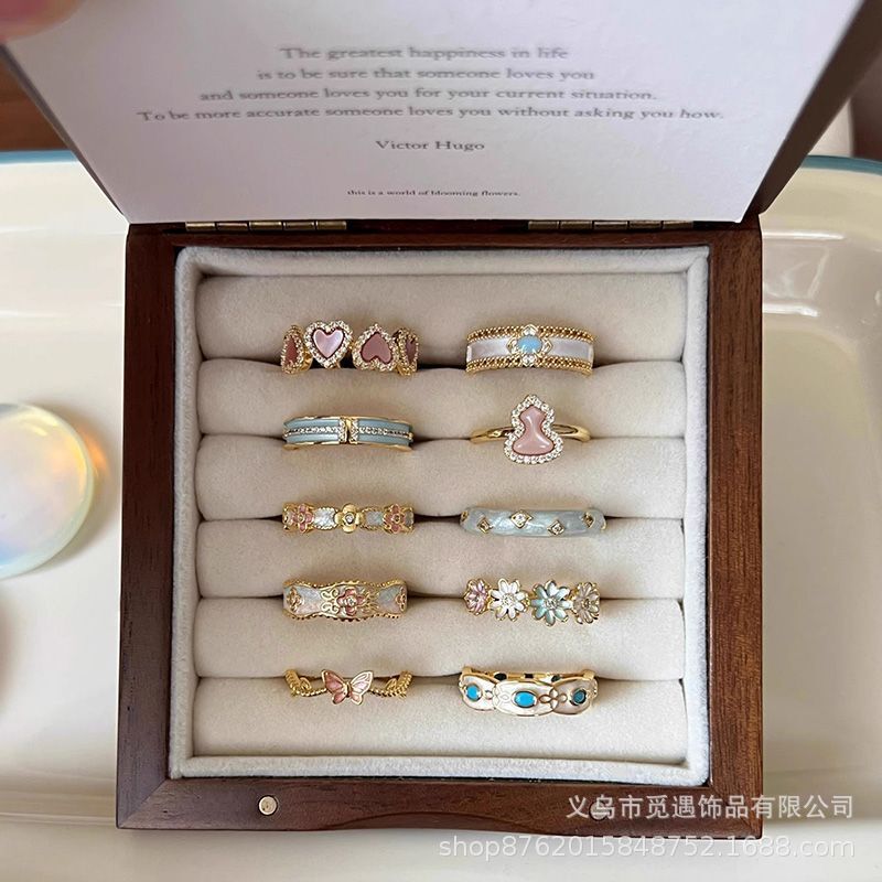 Gorgeous Rings 2026 New Popular Models Light Luxury Sweet High-End Niche Design Gourd-Shaped Student Party Rings