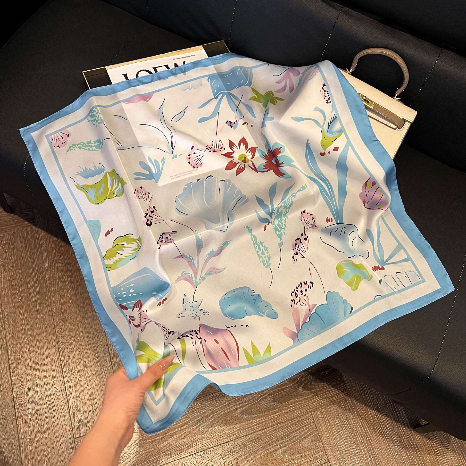 Nueva bufanda de seda de las mujeres de moda del todo-fósforo de alto grado pequeña bufanda cuadrada estilo coreano bufanda de cuello primavera y otoño bufanda retro bolsa de corbata image 125