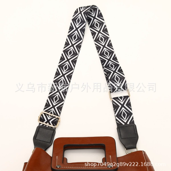Black diamond (black leather gold buckle)