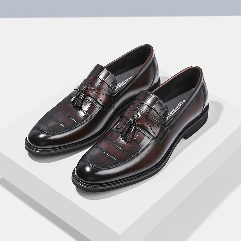 2023 Новая мужская обувь из натуральной кожи, коричневая мужская повседневная кожаная обувь, ленивые мужские ноги, деловая британская модная обувь, обувь с кисточками