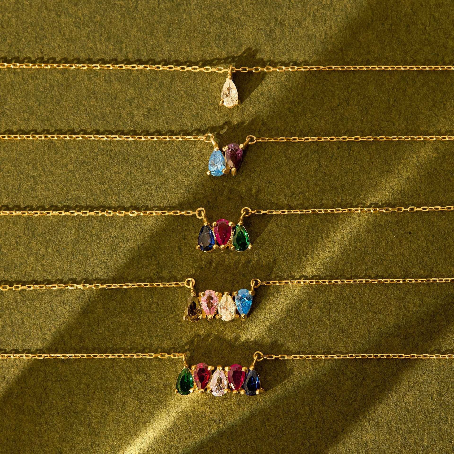 New water drop colored zircon necklace with high-end design, light luxury, niche, exquisite, versatile, fashionable, with an ins-style temperament and personality