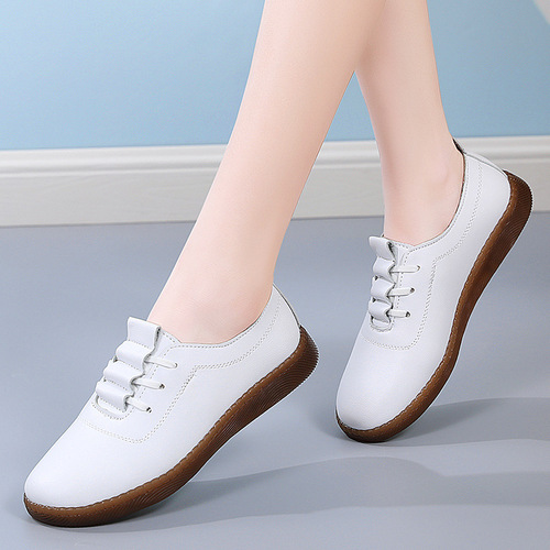 Spring New Flat Mother Shoes Slip-on Matchable Anti-slip Bead Shoes Soft Sole Comfortable Middle-aged Women's Genuine Leather Single Shoes