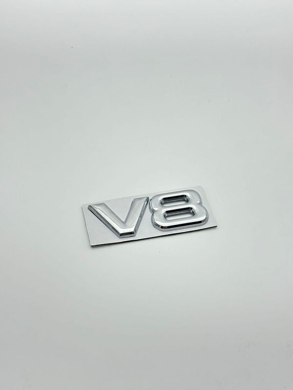 車の個性v 8 v 6標識の車はエンジンを貼って大きい排気量の車の標識の側の標識を貼ってテールマークの金属の標識を改造します。|undefined