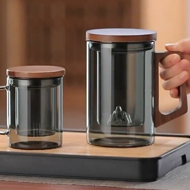 Large-Capacity Glass Tea Cup with Tea-Water Separation, Thickened Design, Suitable for Home Use, Men's Tea Brewing Cup, Office Water Cup Large-Capacity Glass Tea Cup with Tea-Water Separation, Thickened Design, Suitable for Home Use, Men's Tea Brewing Cup, Office Water Cup
