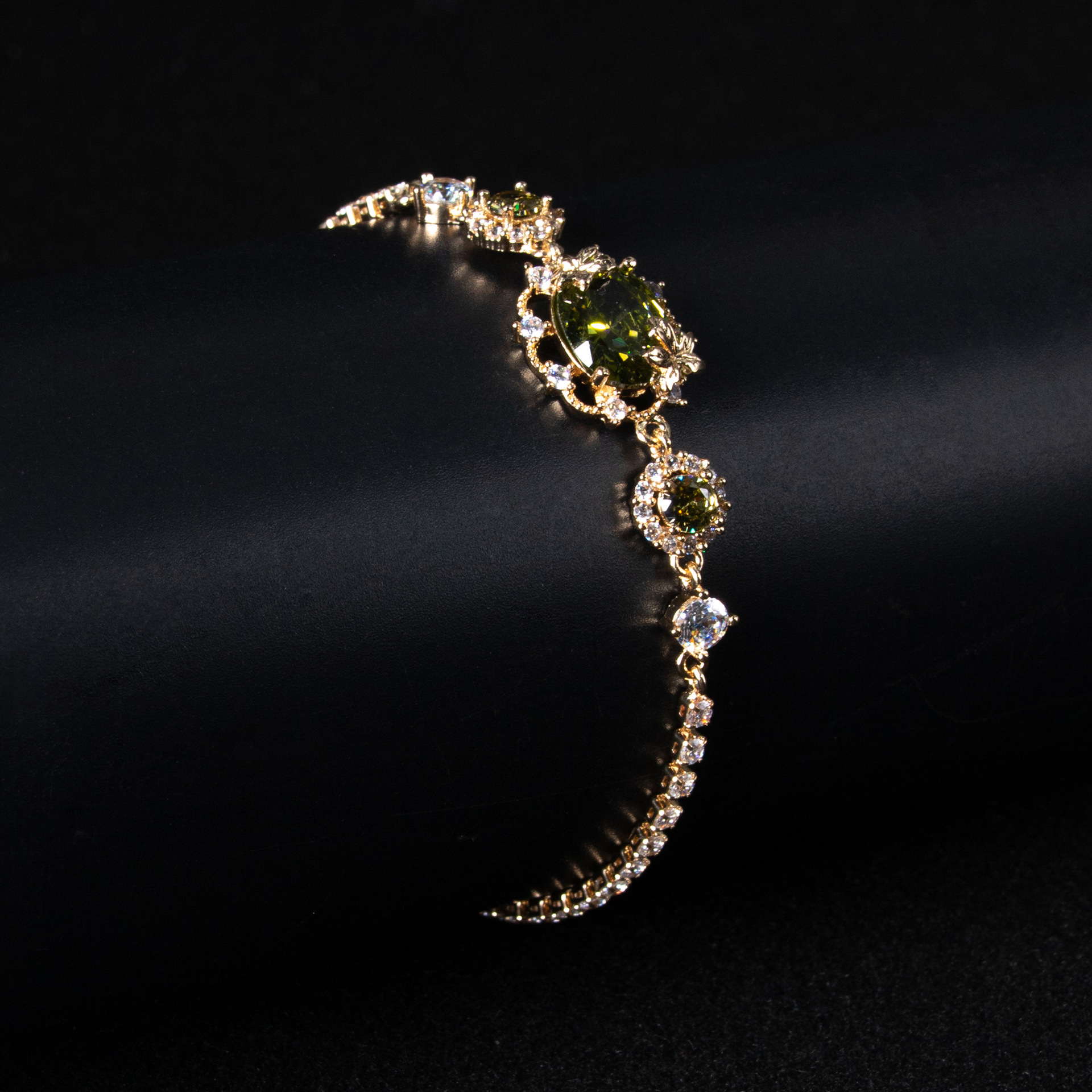 99e1cbbdf84a1395eedce5eb3ae2fc