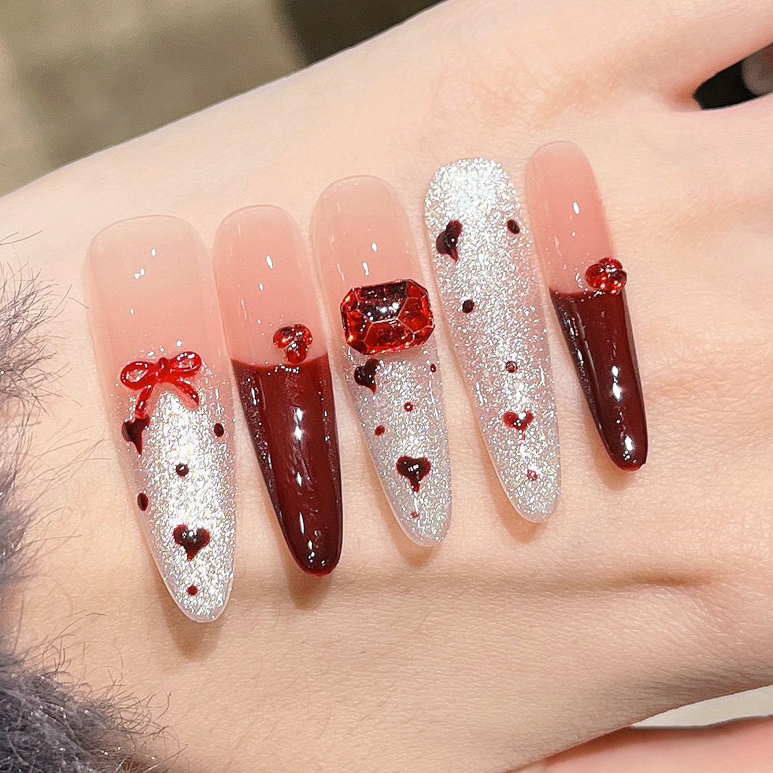 Uña hecha a mano de Año Nuevo rojo blanqueador parche de uñas parche de uñas de manicure largo puro parche de uñas hechas a mano 4.0