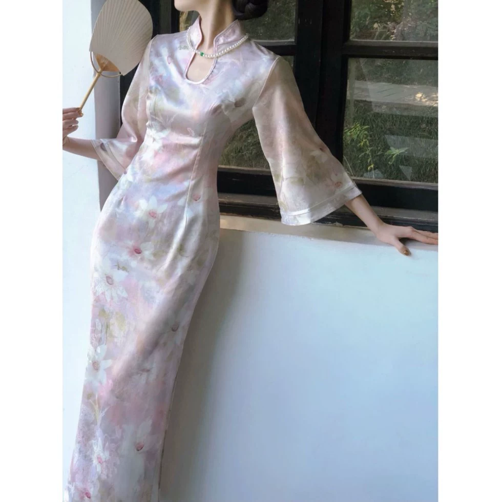 "Fan He Zhuyu" Холодное и красивое розово-белое атласное китайское платье в стиле девушки чонсам темперамент облегающее платье