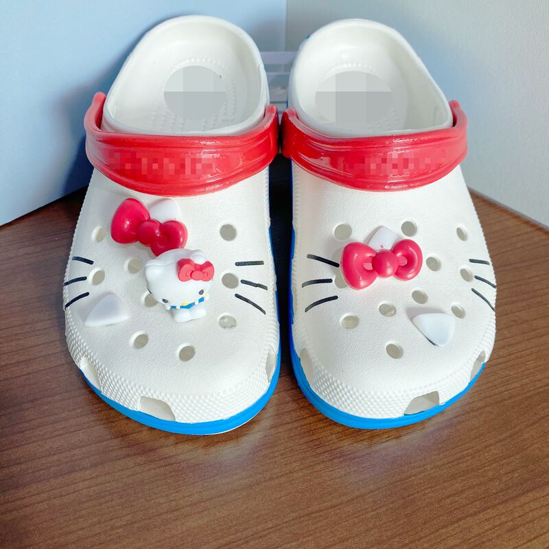 Kt Cat-Themed Clogs for Girls, Summer Outdoor Casual Closed-Toe Slippers, Children's Parent-Child Sandals, Wholesale and Dropshipping Kt Cat-Themed Clogs for Girls, Summer Outdoor Casual Closed-Toe Slippers, Children's Parent-Child Sandals, Wholesale and Dropshipping