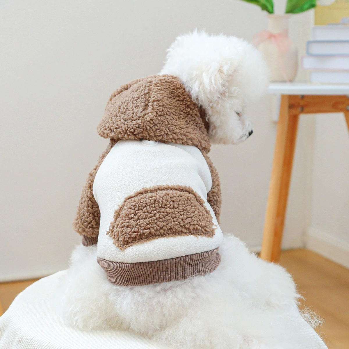 Производители напрямую поставляют одежду для домашних животных Собаки, кошки, кошки и кошки, одежда, теплая и удобная осень и зима, корейская версия свитерца-кофейная шапка