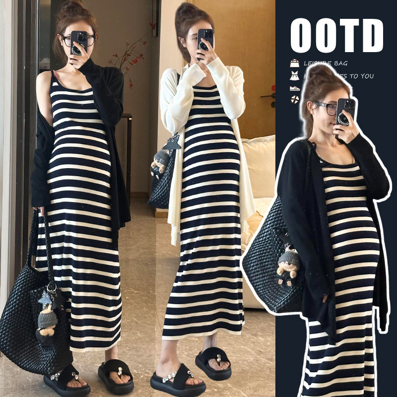 2025 Summer Lazy Style Outfit Striped Maternity Knit Two-Piece Set with Suspenders, Reversible Skirt, and Sun Protection Cardigan 2025 Summer Lazy Style Outfit Striped Maternity Knit Two-Piece Set with Suspenders, Reversible Skirt, and Sun Protection Cardigan