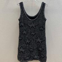 2025年冬重工珠片刺绣五角星背心裙高级感度假洋气少女针织连衣裙