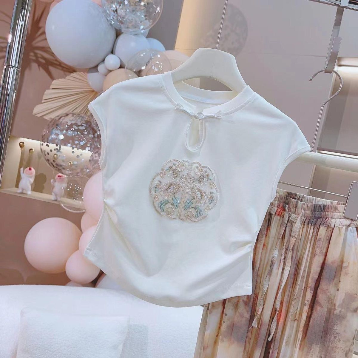 Traje para niñas 2024 verano nuevo estilo de moda nacional sin mangas para niñas de mediana edad y grandes pantalones de chaleco para niños de dos piezas ropa del tesoro femenino verano