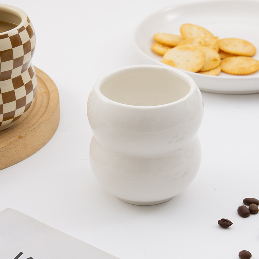 �羳��ʽ�����ްѱ����մɶ��Ƹ���ֵ���˱������͸����մɱ�����