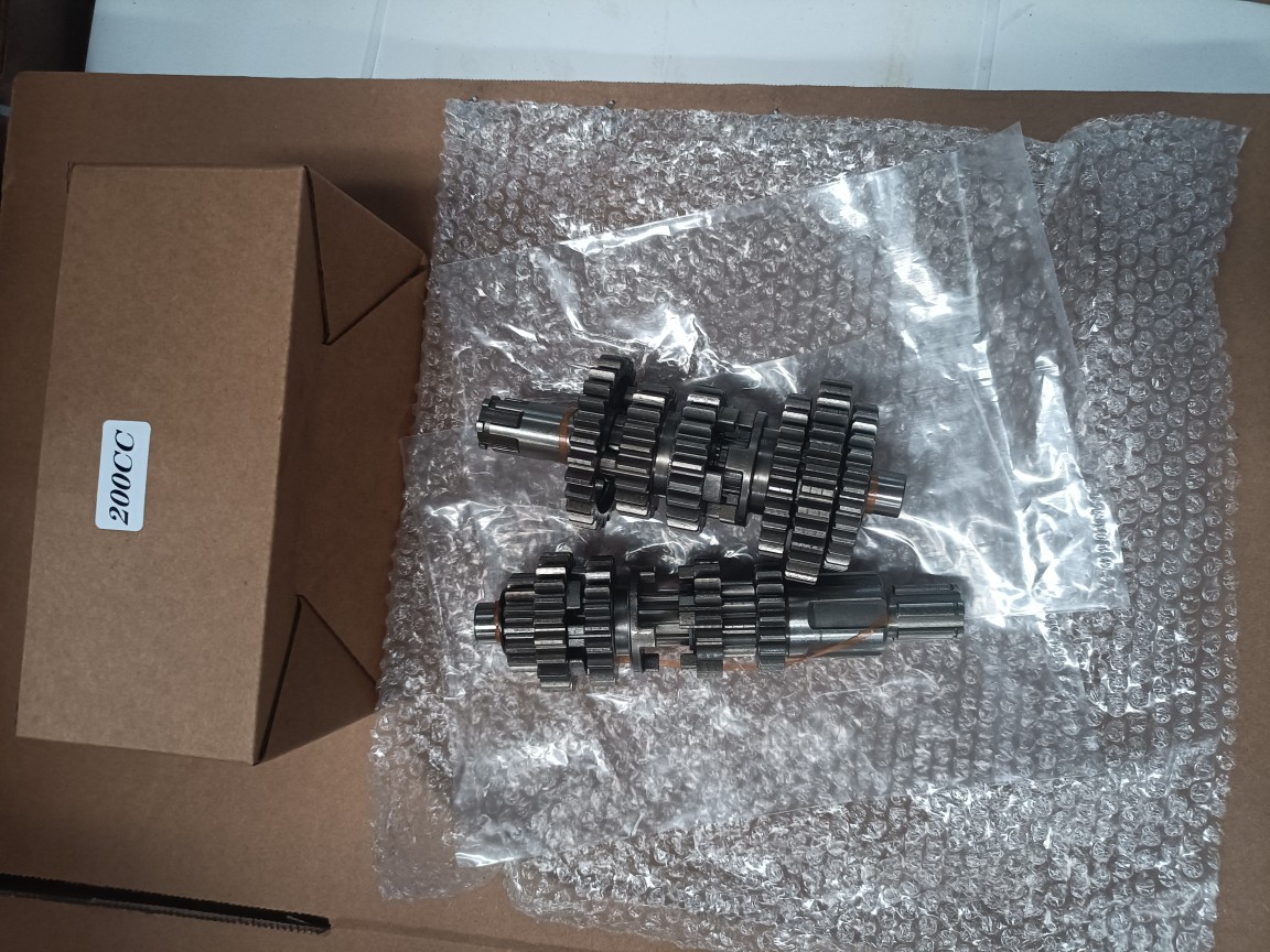 Zongshen Longxin Lifan motor principal y auxiliar del eje CG 125 150 175 200 250 300 Gear