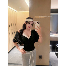��������T��Ů�ļ������ɫv�캫ϵ�Ըд�������������Ƹ�����Ů