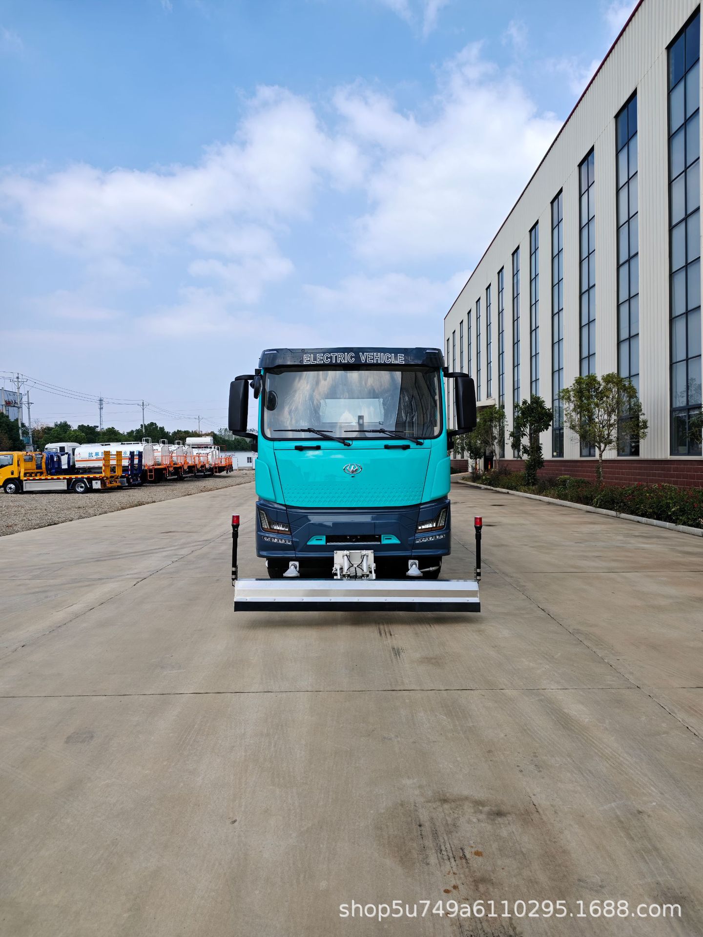 Chengli New Energy Spraying Truck 17-Cubic-Meter Pure Electric Road Water Spraying and Dust Suppression Truck for Municipal Sanitation Government Bidding