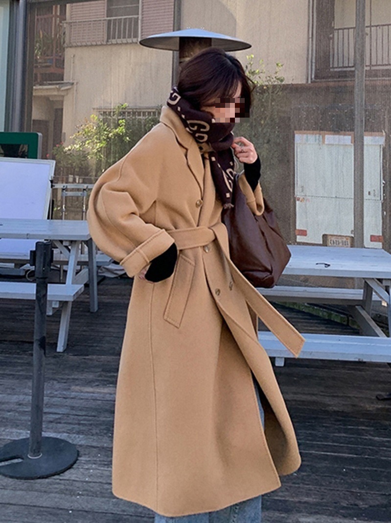 Woollen cloth overcoat senior Mid length version 2022 Autumn and winter Imitation wool overcoat Korean tender Fur coat