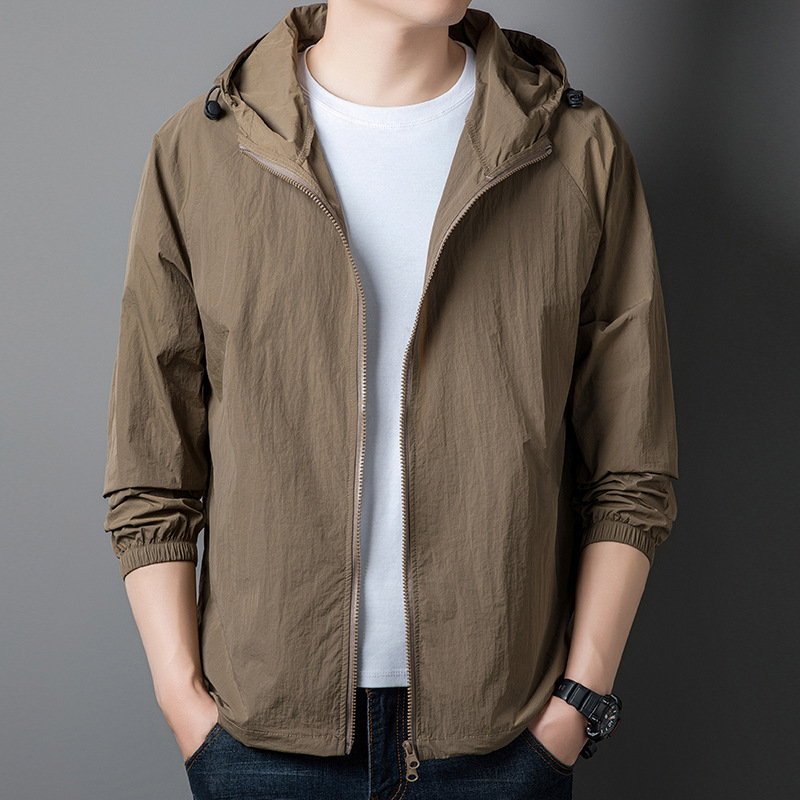 Spring and Summer New Men's Fashion Casual Outdoor Lightweight Sun Protection Three-Proof Hooded Jacket Men's Jacket Trendy Spring and Summer New Men's Fashion Casual Outdoor Lightweight Sun Protection Three-Proof Hooded Jacket Men's Jacket Trendy