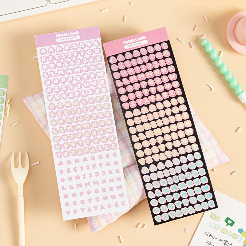 Cartoon color láser pequeño cuerpo redondo pegatinas de letras color caramelo inglés mayúscula adhesivo diy cuenta de mano pegatinas de tarjeta