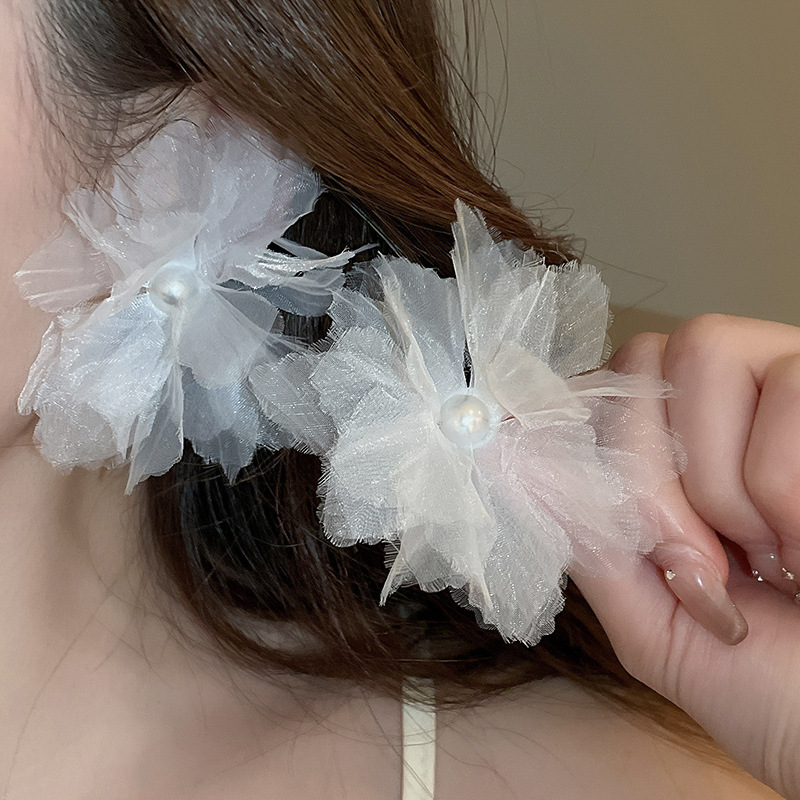 Pendientes de borla de flores de hilo de malla de tela de aguja de plata Pendientes dulces y frescos Pendientes de todo fósforo de moda Sensación de alto nivel de nicho