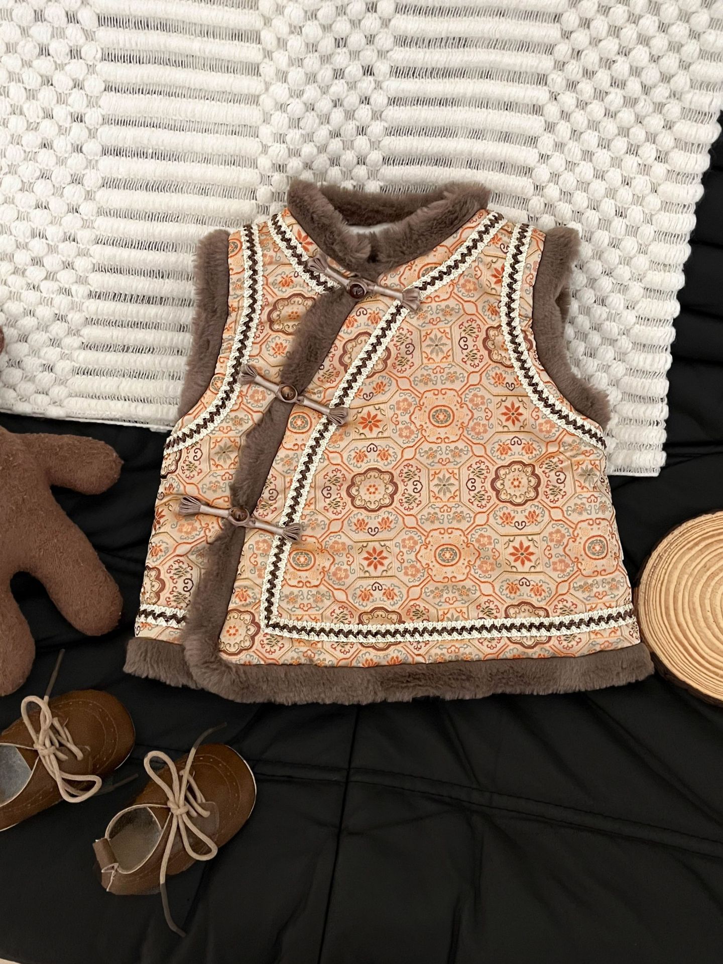 Ropa de Año Nuevo para niños y niñas Tang ropa de abrazadera de caballo para niños otoño y invierno estilo de diseño retro Jacquard retro algodón entrelazado chaleco de ropa Han