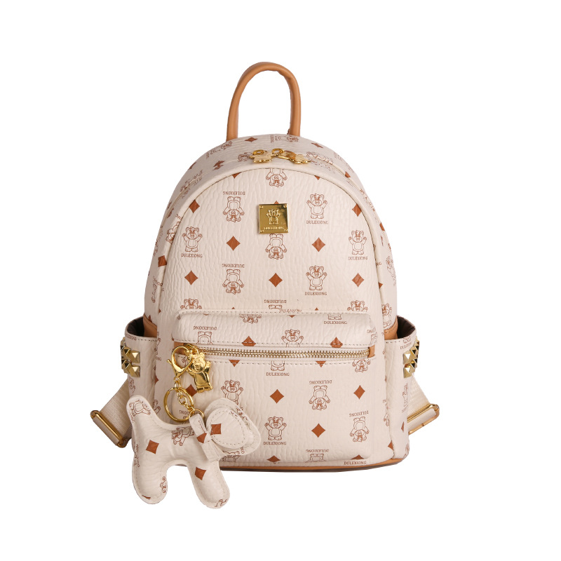 Beige mediano con colgante
