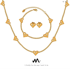 项链;耳环;戒指