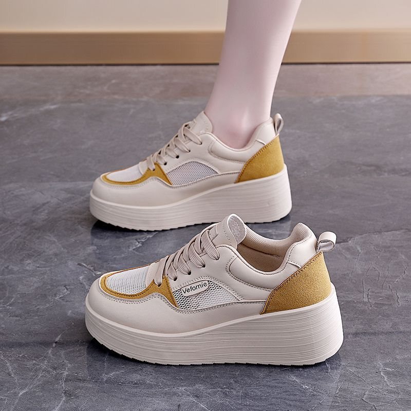 Classic Thick-Soled White Sneakers with Lettering Decoration, Soft Soles That Are Comfortable on the Feet, Suitable for All Seasons, Casual Sneakers