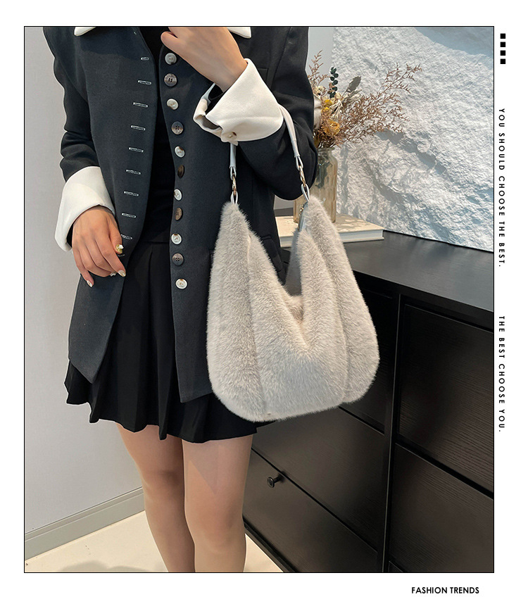 Plush women's new handbag, single shoulder crossbody bag, large capacity, autumn and winter casual tote, plush bag_voghion.com