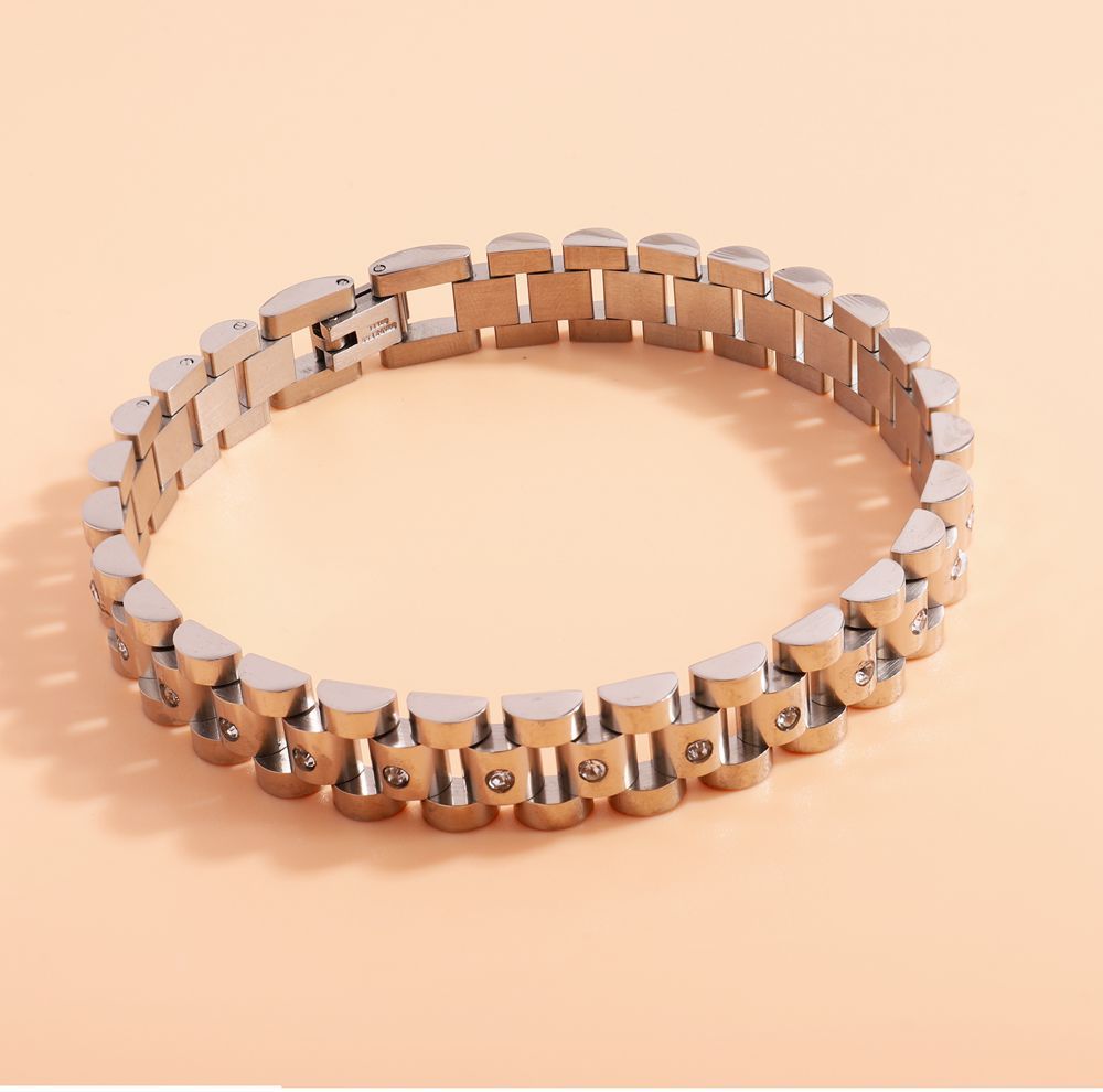 Pulsera de acero de titanio, estilo europeo y americano, ligera y lujosa, correa de reloj para hombre, pulsera de alta gama, de precisión, muy vendida en el mercado internacional.