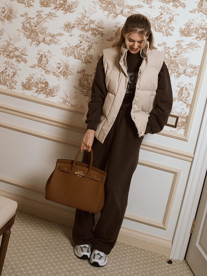 Bộ đôi áo nỉ thêu và quần dài nữ phong cách casual — Màu trắng nhạt, Màu xanh hải quân, màu xám, nâu sẫm chi tiết 60