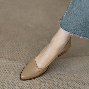 Pointed Toe Flats for Women 2023 New Thick Heel Soft French Shallow Mouth Medium Heel Apricot Color Women's High Heels