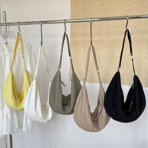 Casual and versatile nylon tote bag, large capacity, new lightweight and simple design, suitable for commuting, fashionable shoulder bag