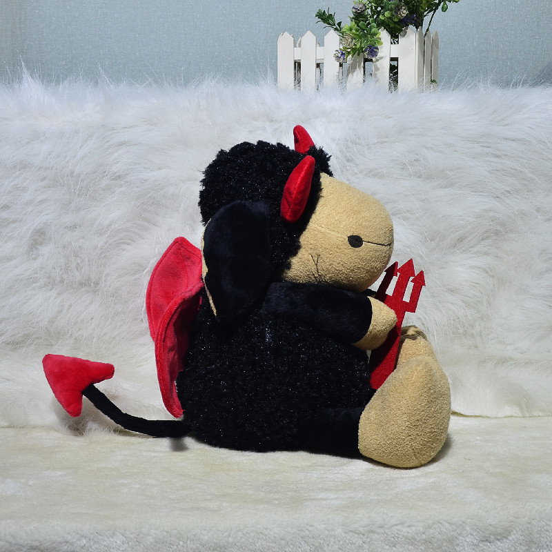 Comercio exterior feo lindo diablo ovejas muñeca de peluche de juguete regalo de Halloween divertido muñeca Decoración Accesorios de la diversión al por mayor