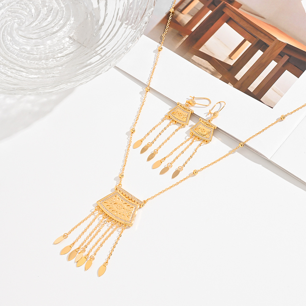 Selección transfronteriza de moda retro juegos de joyería de bronce dorado para mujeres pendientes de piedra de aluminio collares de orejas joyerías de Oriente Medio para mujeres