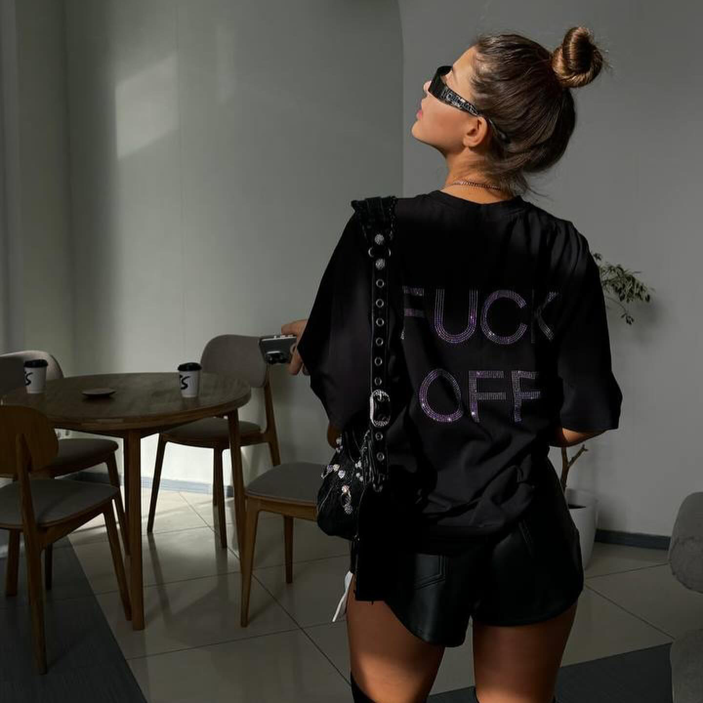 Maglietta basic con lettera calda e diamante, girocollo, maniche corte, maglietta estiva da donna, moda allentata, piccante, tendenza_voghion.com