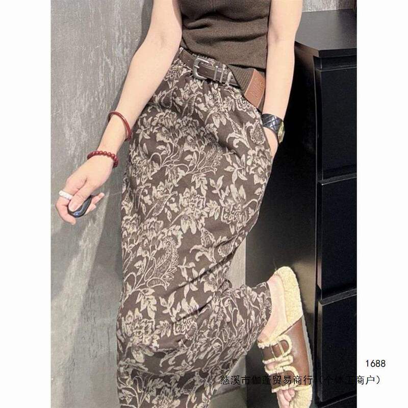 2026 Spring and Autumn New Women's Skirt for Petite Figures, Long High-Waisted Slimming Draped Tea-Colored Printed Bodycon Skirt 2026 Spring and Autumn New Women's Skirt for Petite Figures, Long High-Waisted Slimming Draped Tea-Colored Printed Bodycon Skirt