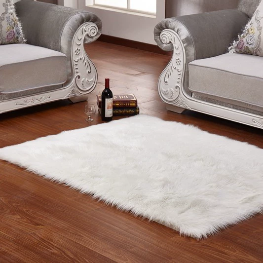 Скандинавский минималистичный ковер для спальни — плюшевая фактура, квадратные и прямоугольные варианты, разные размеры и цвета