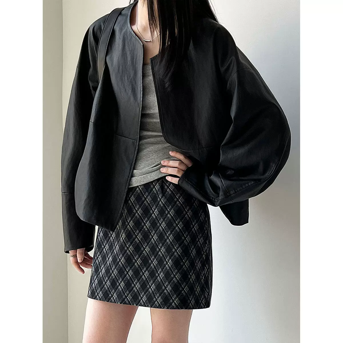 鹿西 短款宽松酷飒夹克老钱外套女秋季新款极简休闲飞行皮衣9781