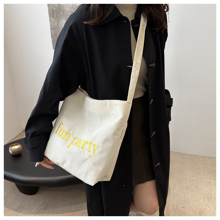 Simple hand-held corduroy large-capacity daily casual work single-shoulder bag, niche tote bag, fashionable canvas bag undefined