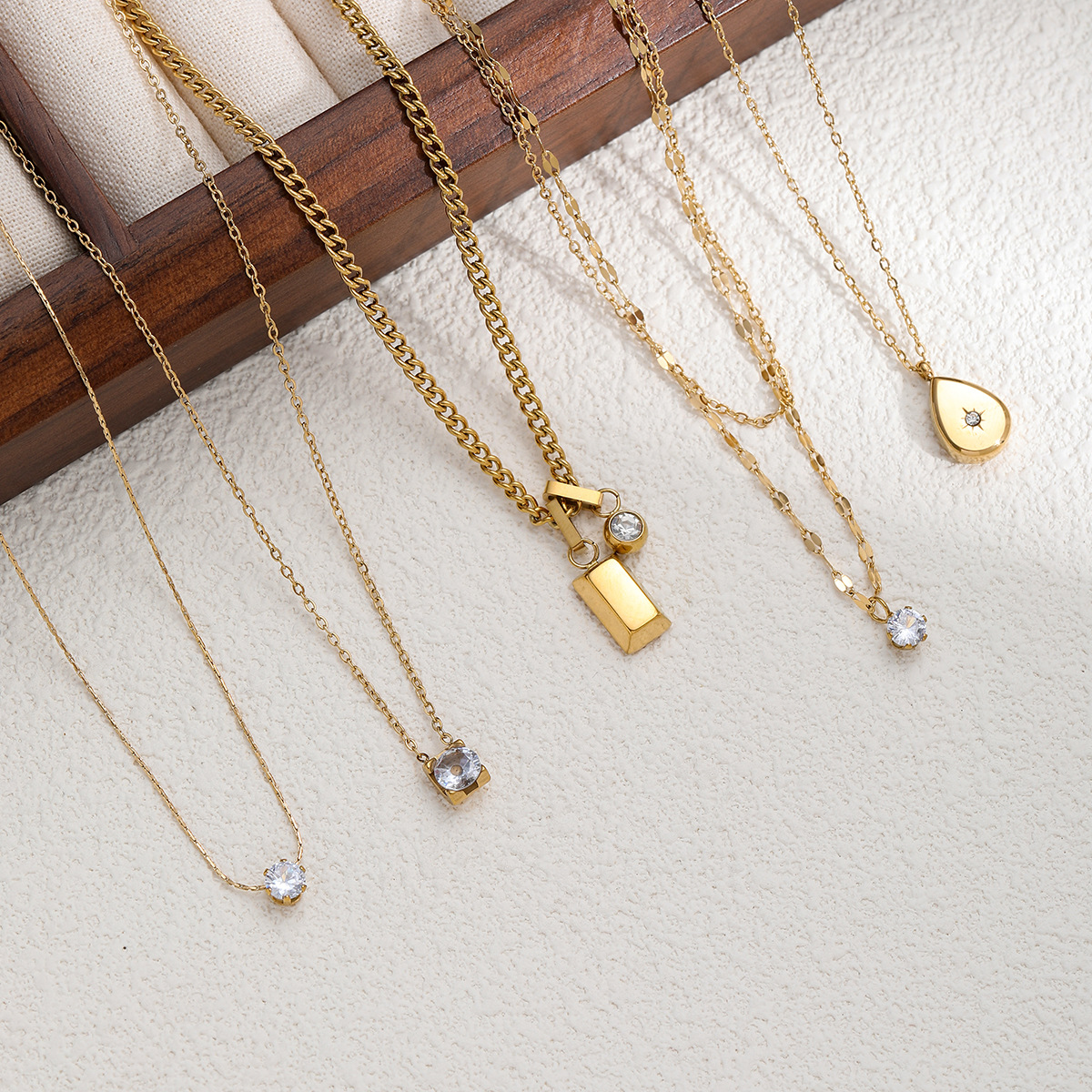 Two-tone Delicate Layered Chain Necklace Gold & Silver Mixed Metal_voghion.com