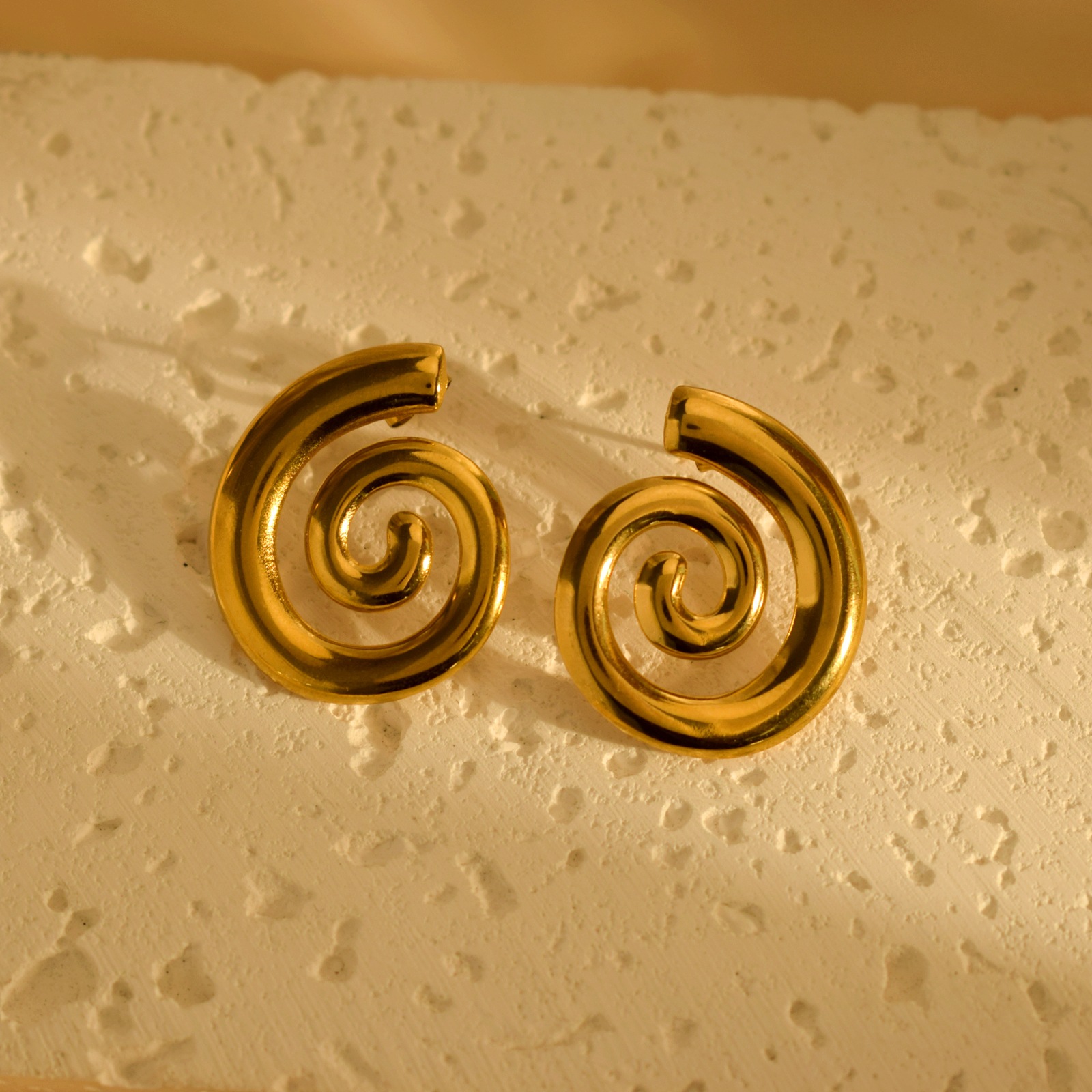 Women's Gender 1 Pair Marine Style Commute Conch Plating 304 Stainless Steel Ear Studs