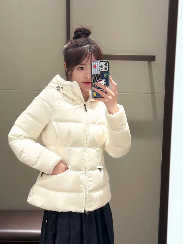 蒙家高奢至臻版Boed毛领收腰女士短款羽绒服90白鹅绒抗寒保暖羽绒|undefined